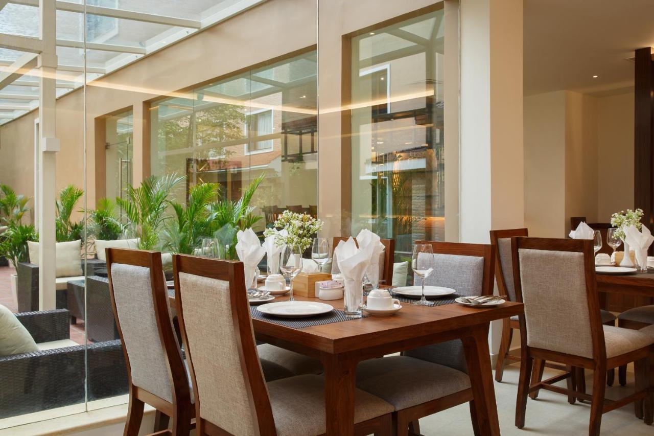 Thrive, A Tropical Courtyard 4*