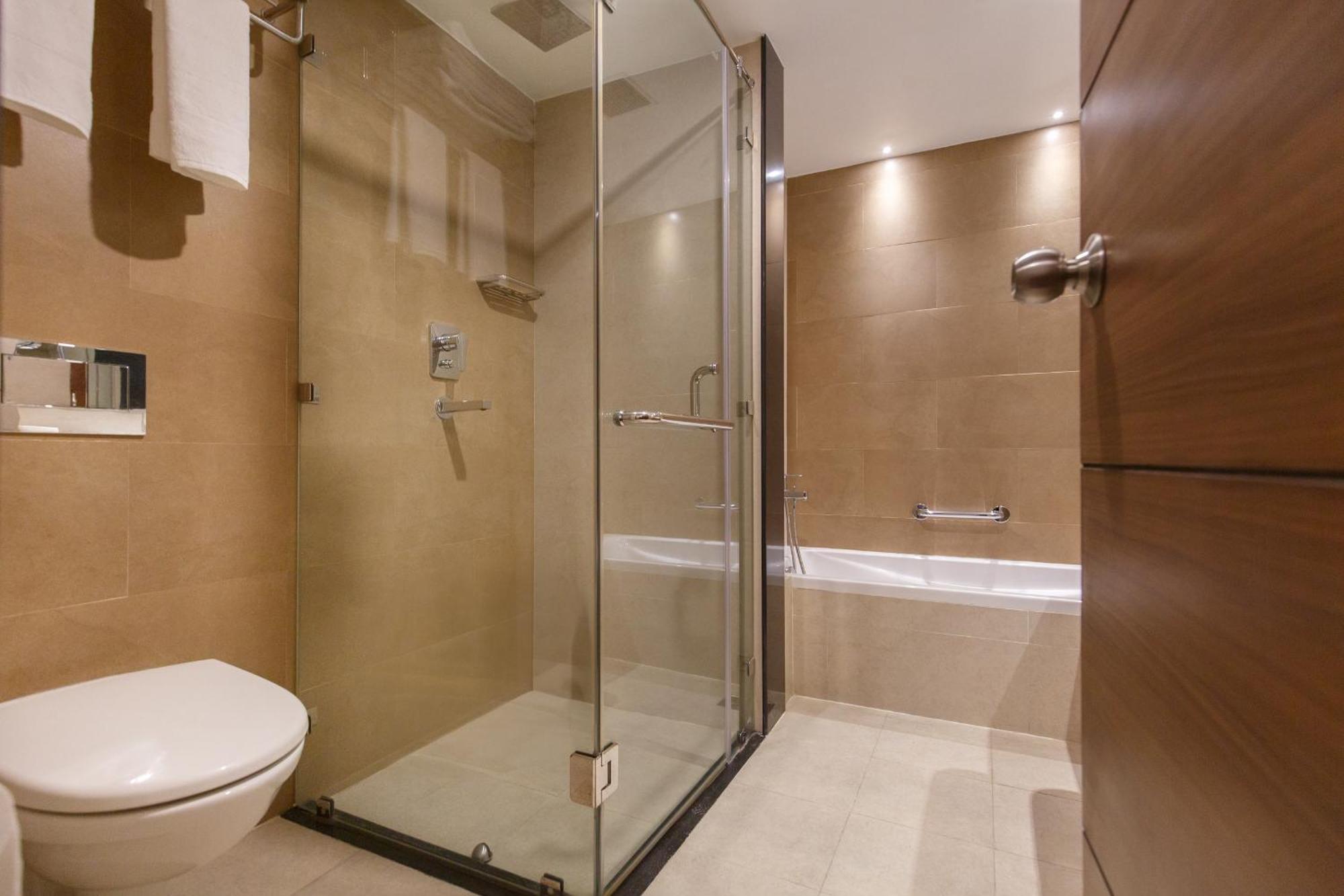Hotel Thrive, A Tropical Courtyard 4*