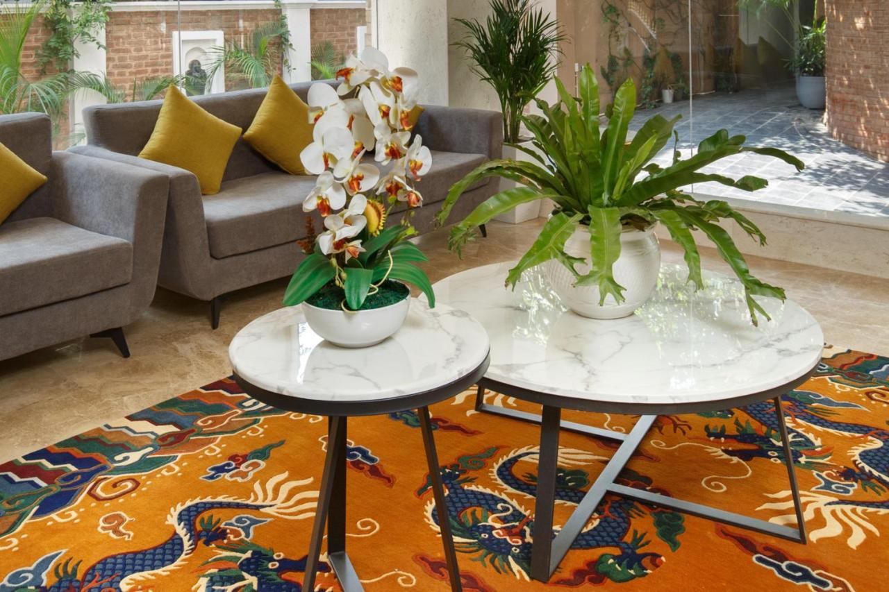 Hotel Thrive, A Tropical Courtyard Kathmandu