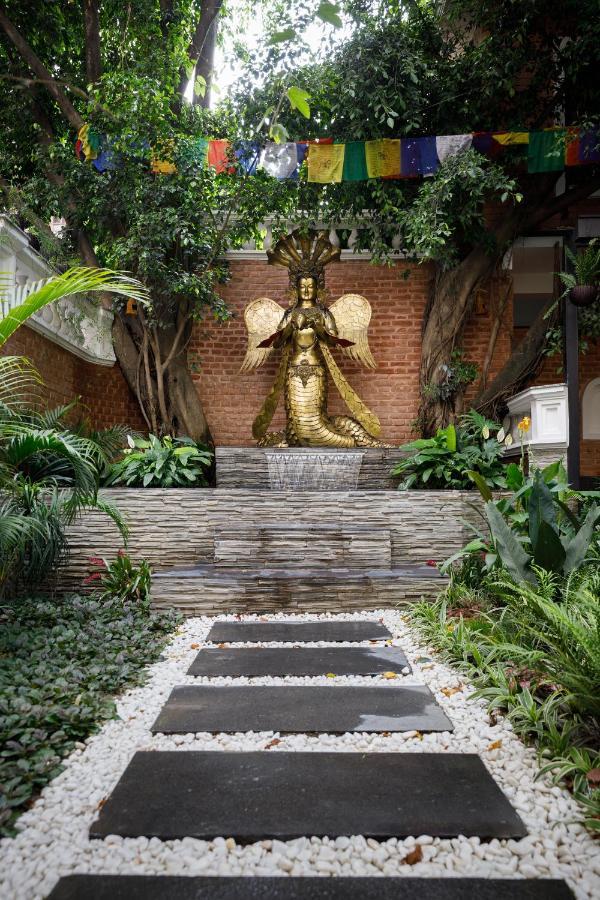 Hotel Thrive, A Tropical Courtyard 4*